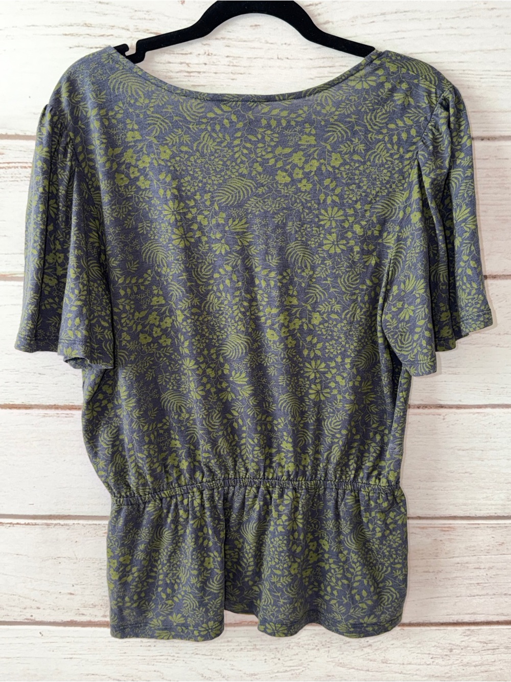 Lucky Brand Olive Green Floral V-Neck Peplum Top Size Large - Picture 2 of 6